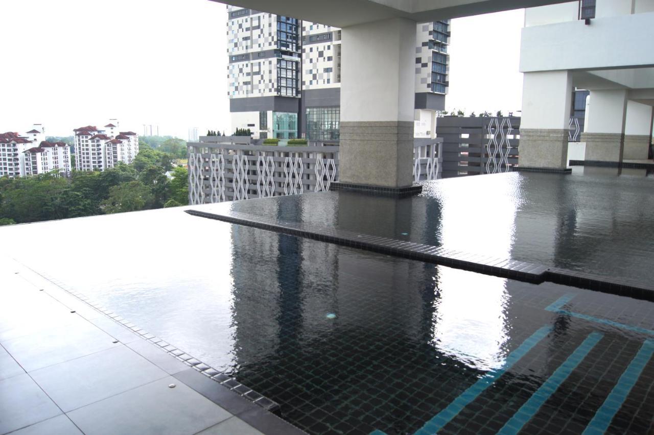 Twin Galaxy Suites By Iconic Bliss Johor Bahru Ngoại thất bức ảnh