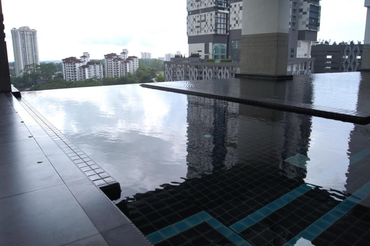 Twin Galaxy Suites By Iconic Bliss Johor Bahru Ngoại thất bức ảnh