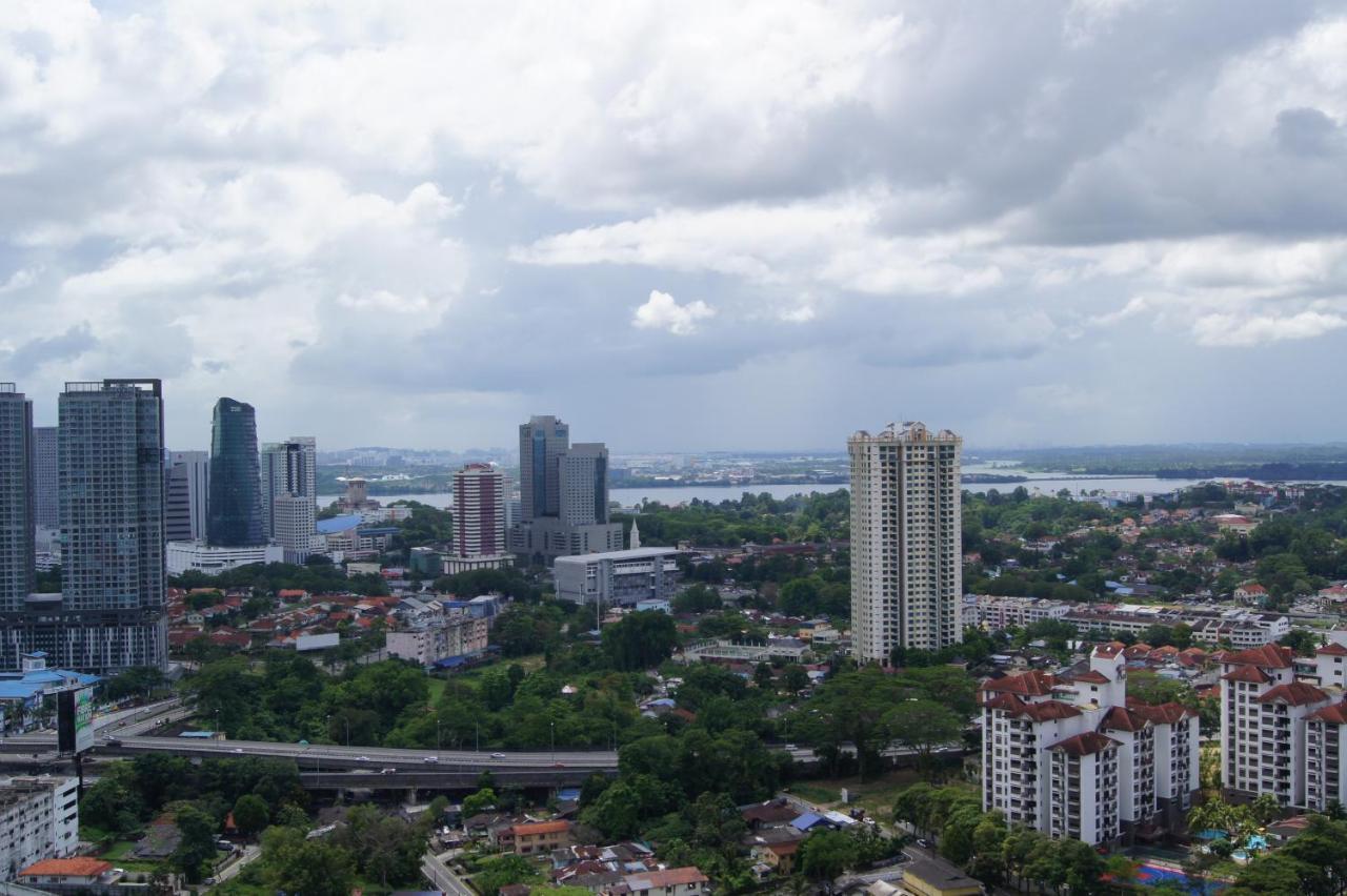 Twin Galaxy Suites By Iconic Bliss Johor Bahru Ngoại thất bức ảnh