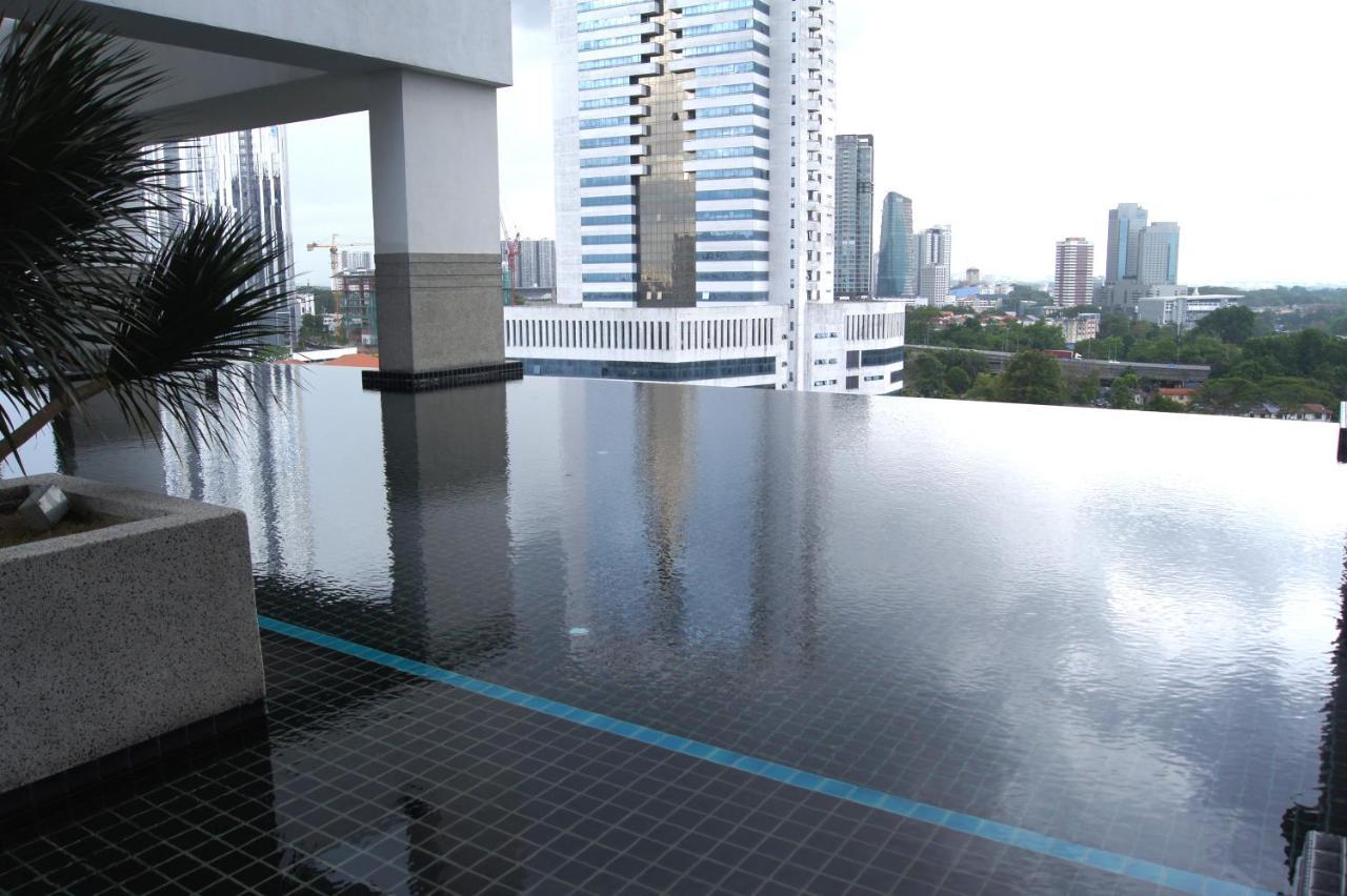 Twin Galaxy Suites By Iconic Bliss Johor Bahru Ngoại thất bức ảnh