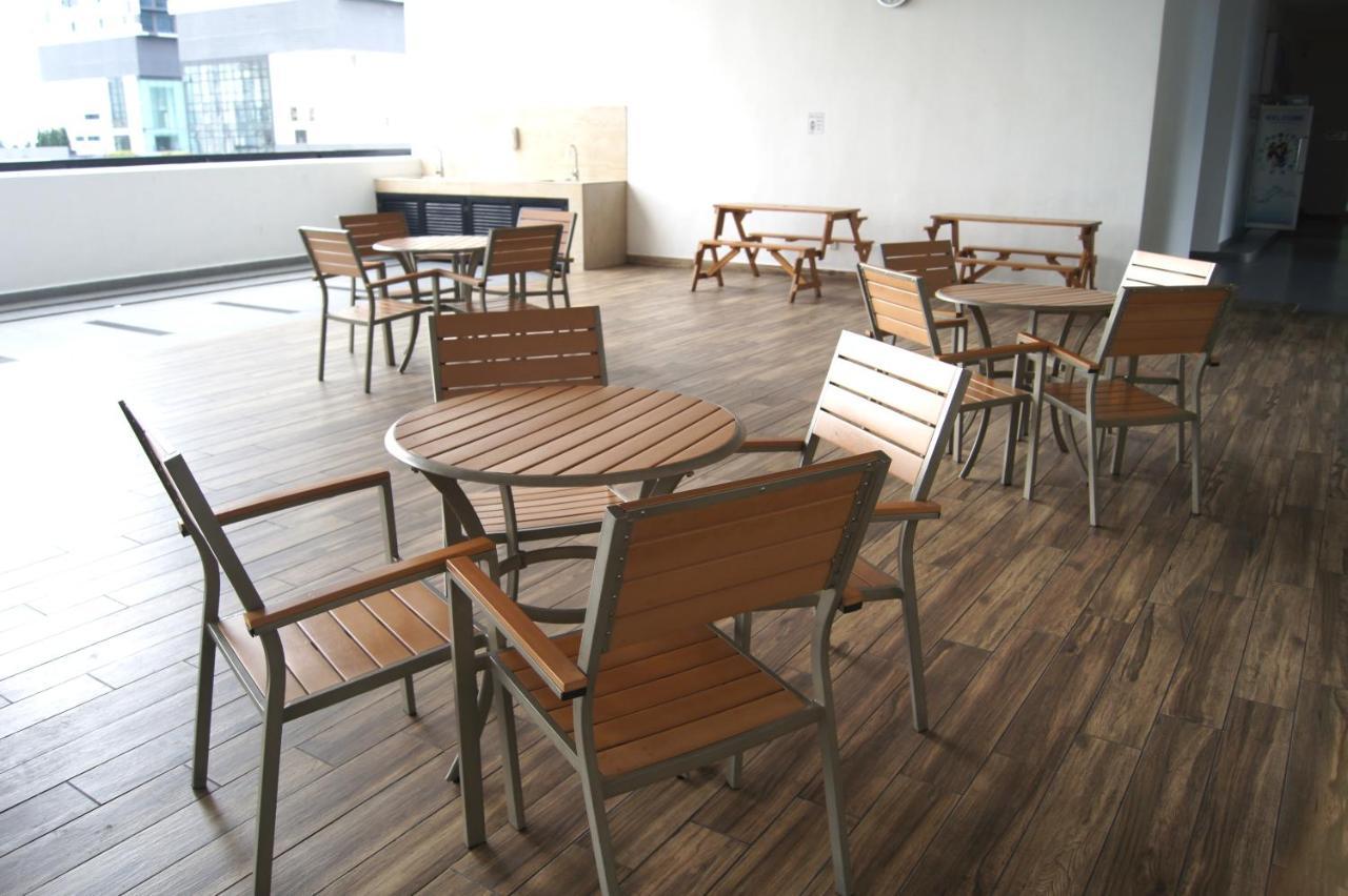 Twin Galaxy Suites By Iconic Bliss Johor Bahru Ngoại thất bức ảnh