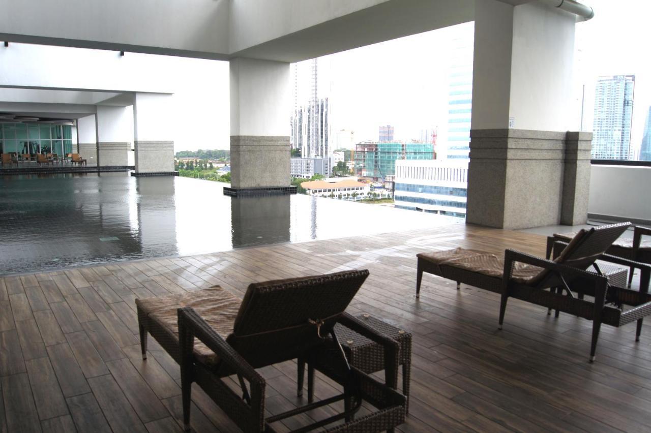 Twin Galaxy Suites By Iconic Bliss Johor Bahru Ngoại thất bức ảnh