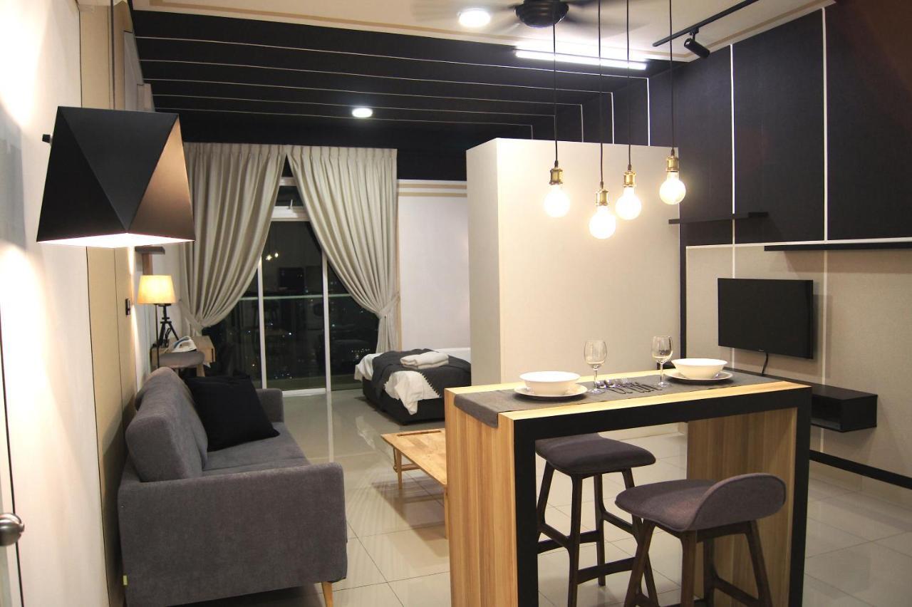 Twin Galaxy Suites By Iconic Bliss Johor Bahru Ngoại thất bức ảnh
