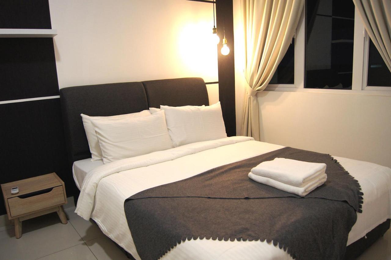 Twin Galaxy Suites By Iconic Bliss Johor Bahru Ngoại thất bức ảnh